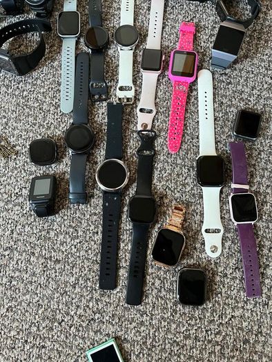 Watch & Chargers Lot (For Parts / Repair)