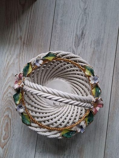 Ceramic basket with floral design