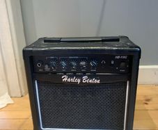 Harley Benton 10 watt electric guitar amp