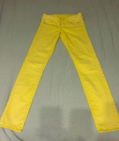 Maggie yellow trousers