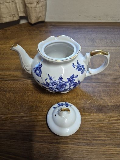 Vintage Arthur Wood & Son Blue & White Tea Pot Made in Staffordshire, England