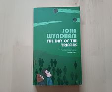 The Day of the Triffids by John Wyndham (Classic British Science Fiction Paperback)