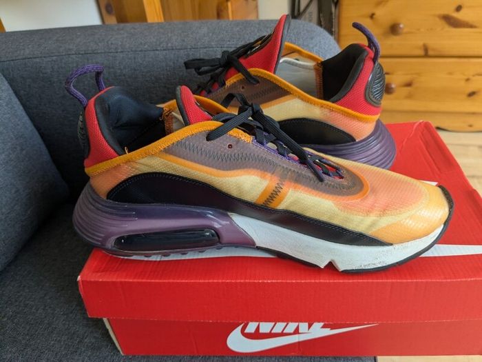 Nike Air Max 2090 Size 9