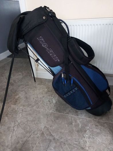 golf Set. golf clubs and bag.  Golf balls