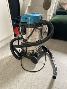 Wet Vacuum