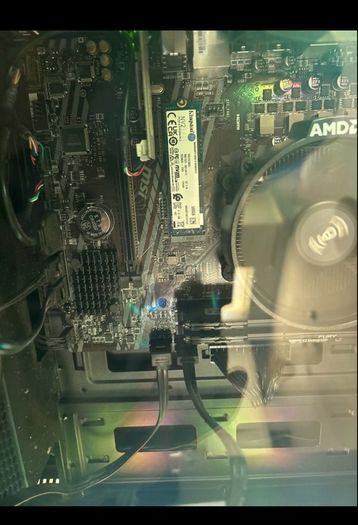 Horizon Gaming PC Ryzen 5 PRO 4650G 16GB RAM SSD Chillblast Monitor