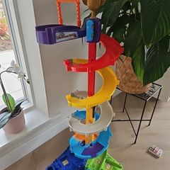Toy Race Tower + Toy Car