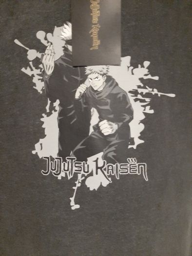 New hoodie JUJUTU KAISEN Tag attached