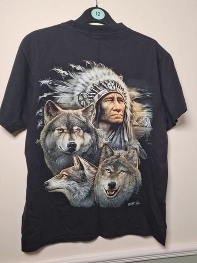 Vintage WILD t shirt American Indian and wolves print front and back Size medium