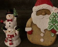 2 New Christmas Ornaments from the Outdoor Scene were 75 euro