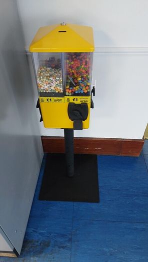Candy Vending machine, Candy dispenser