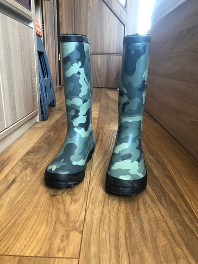 Wellingtons, size UK - 1, junior