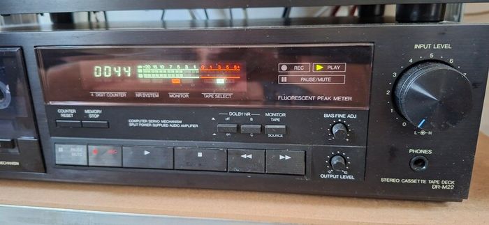 Denon DR-M22 3Head Cassette Deck