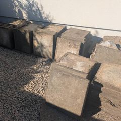 Paving Slabs / Patio Bricks