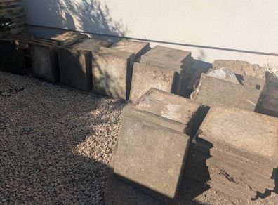 Paving Slabs / Patio Bricks