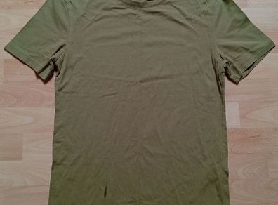 Zara T-shirt (( khaki Green Adult M))