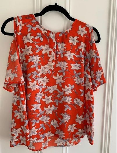 Ladies Red Floral Cold Shoulder Top: Size 8