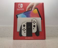 Nintendo Switch OLED As New White with 2 Games
