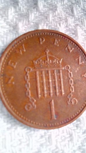 1971 U.K. New Penny plus 1971 Two New Pence.