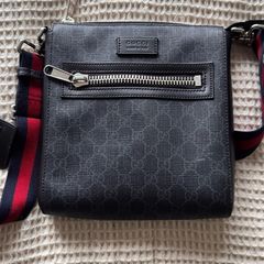 Gucci GG supreme