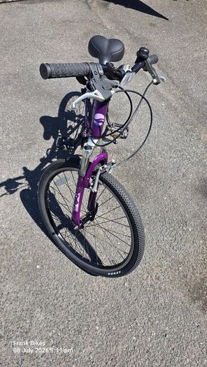 Giant 24" Hybrid Bike  8 Speed
