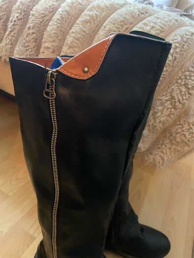 boots in very good condition