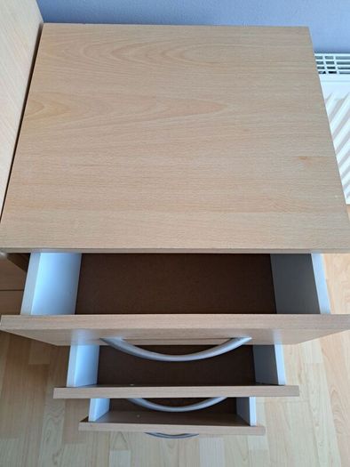 drawers plus matching bedside locker