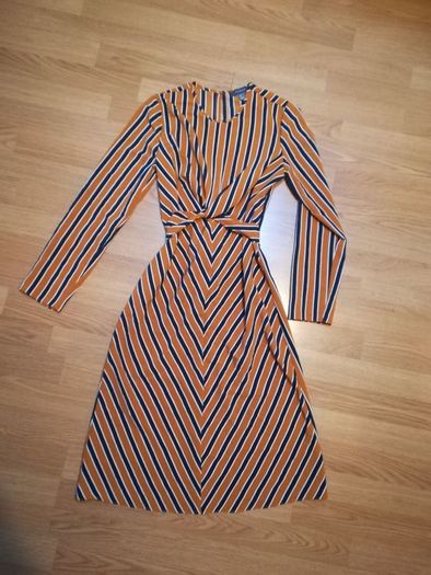 Lovely spring dress in stripes