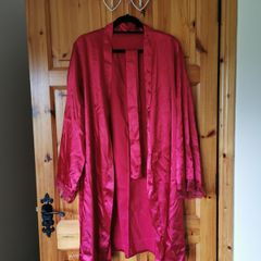 BNWT Lovely Satin Style Kimono size 20