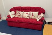 red sofa