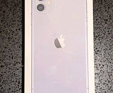 Apple iPhone 11 boxed purple perfect