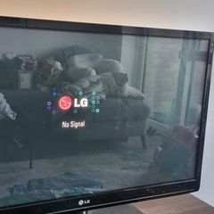 Lg 42" Tv.