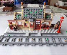 Retired Lego Bundle: Hogwarts Express Train Set with Hogsmeade Station #76423 & Lego Trains 40th Anniversary Set #40370