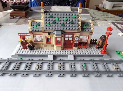 Retired Lego Bundle: Hogwarts Express Train Set with Hogsmeade Station #76423 & Lego Trains 40th Anniversary Set #40370