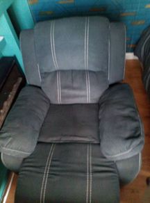 Free recliner arm chair