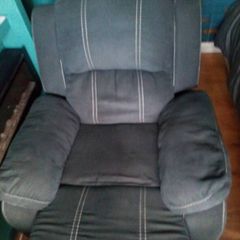 Free recliner arm chair