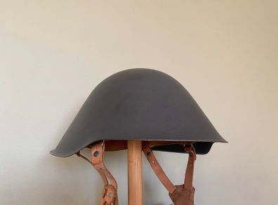Original Cold War East German M56/76 Stahlhelm. NVA. Complete. Militaria