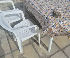 patio table and chairs