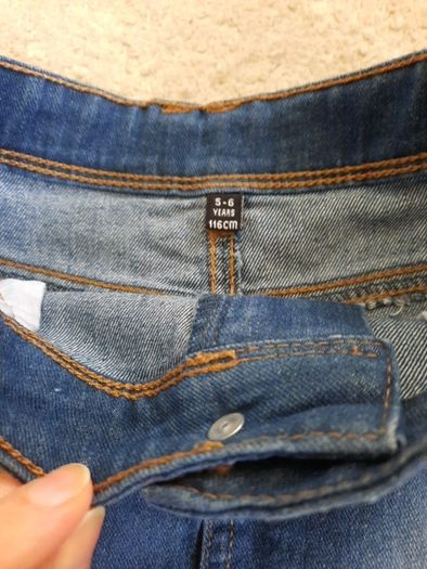 Denim skirt size 5-6y