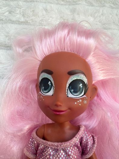 Hairdorables Hairmazing Prom Perfect Fashion Doll WIllow Just Play Pink Hair Used Please see photos