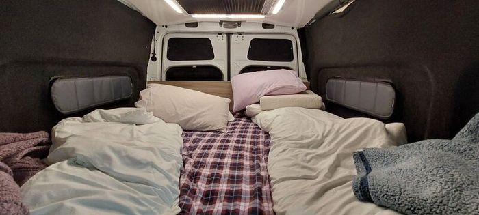 Sprinter 2020,    5 seater Campervan
