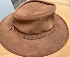 Tan / Brown Leather Hat
