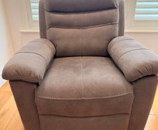 Recliner armchair