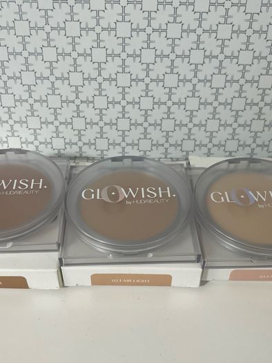 Huda beauty GloWish luminous pressed powders brand new