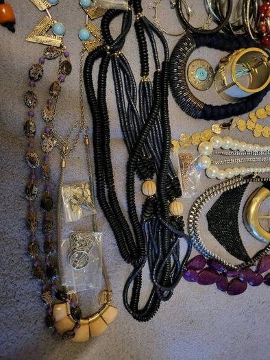 72 Piece Mixed Jewellery Job Lot / Bundle  40