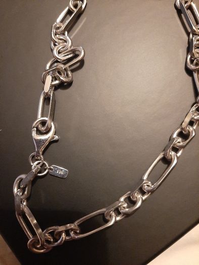 New silver chunky Figaro necklace