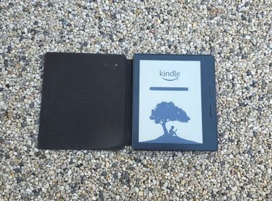 Kindle Oasis (Free Post)
