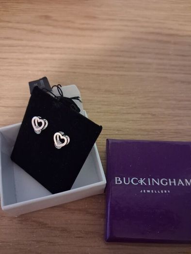 silver heart earrings brand new