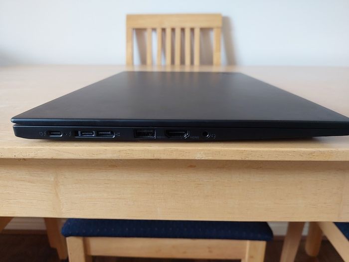 Lenovo ThinkPad X1 Carbon Gen 8 | 10th Gen | Core i5 10310U  | 16gb Ram | 256GB NVMe | 14" | Windows 11