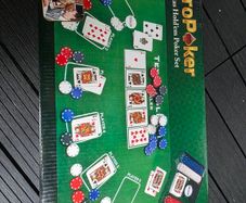 Texas Hold em Poker Set  200 Chips